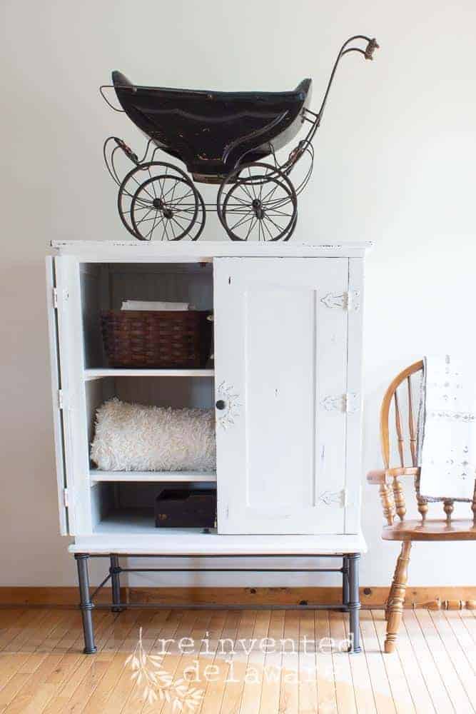 painted Pier One TV cabinet in Miss Mustard Seed Milk Paint Ironstone with door open