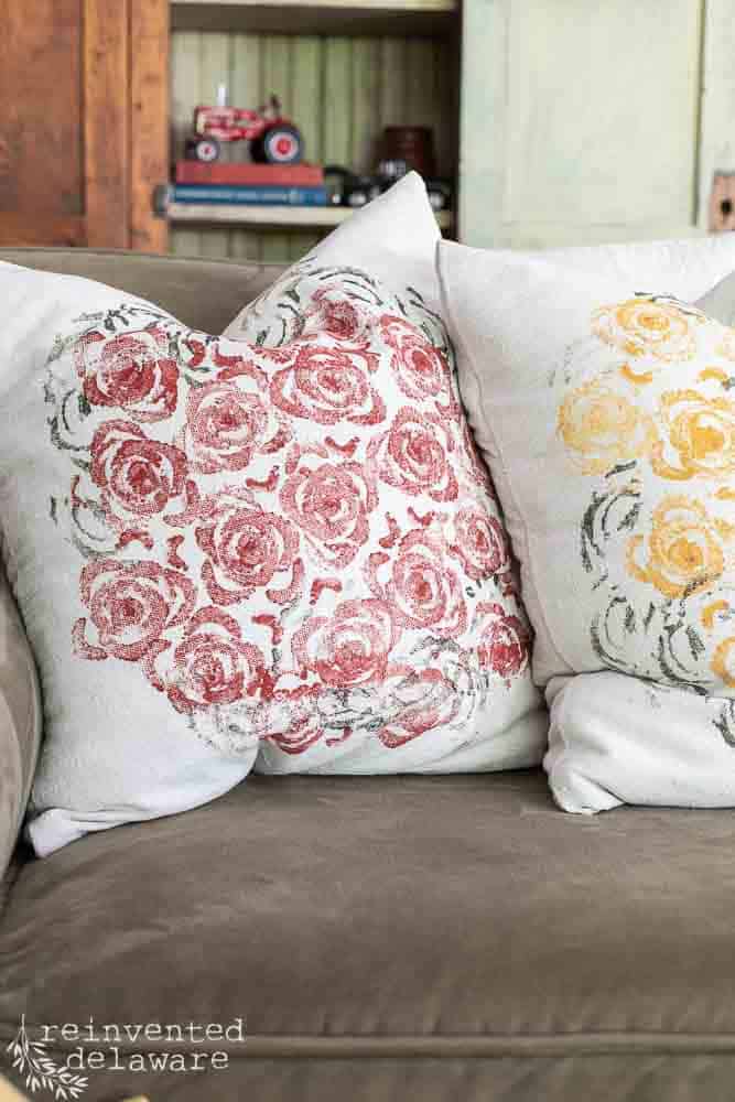 painting tutorial for diy pillow covers