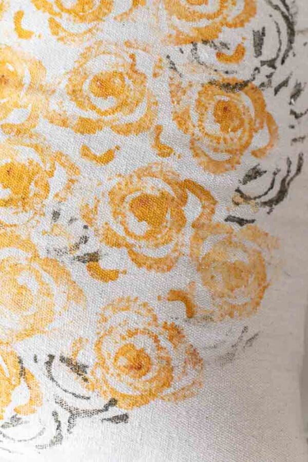 Easy Fall Painting Ideas | Painted Pillow Covers - Reinvented Delaware