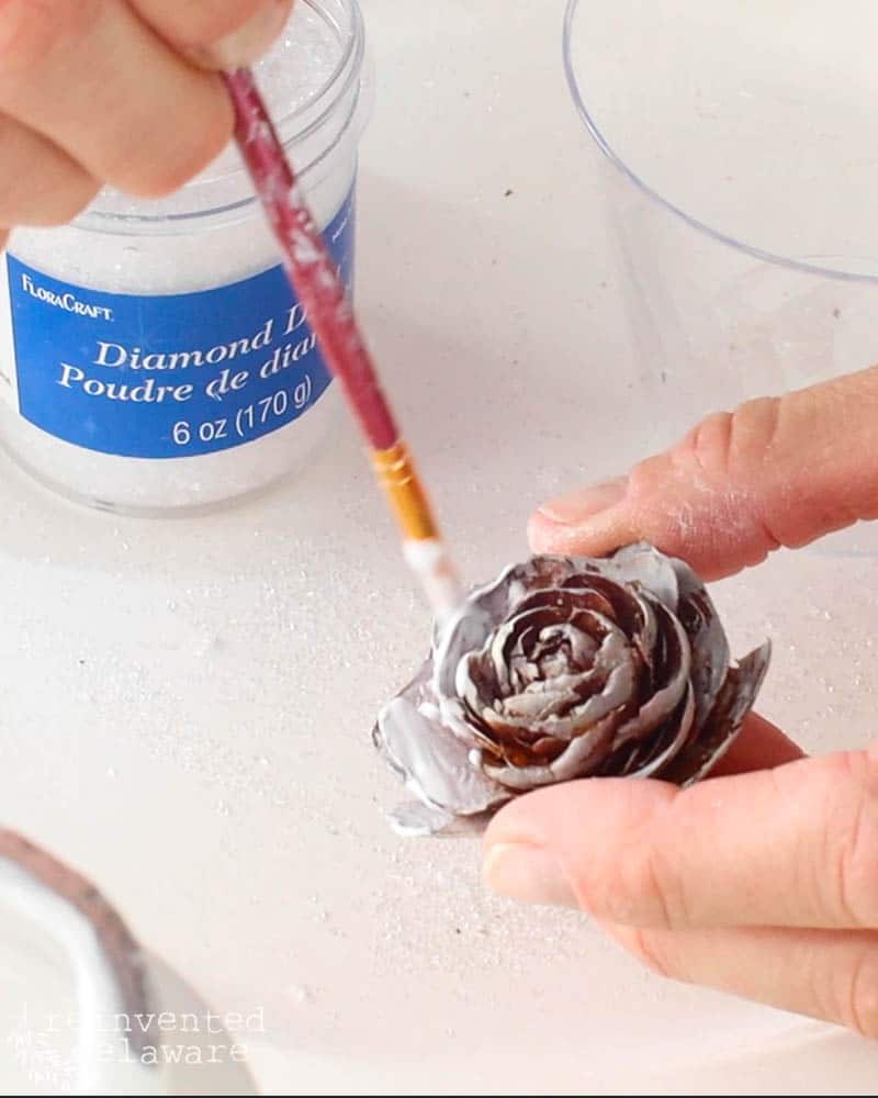 how to paint a rose pinecone for holiday decor