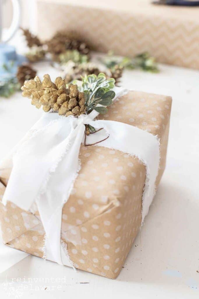 simple Christmas gift wrapping ideas