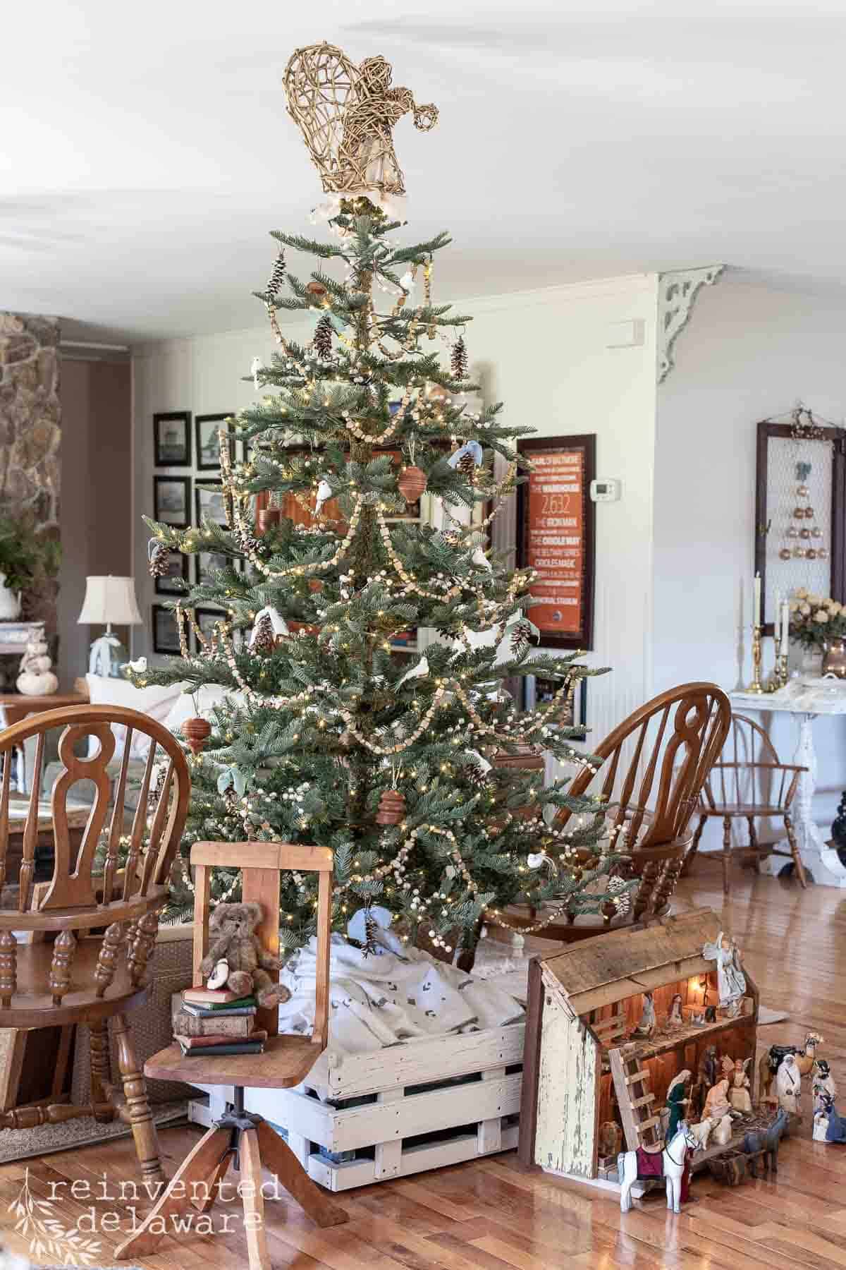 Christmas tree decorated with simple rustic ornaments