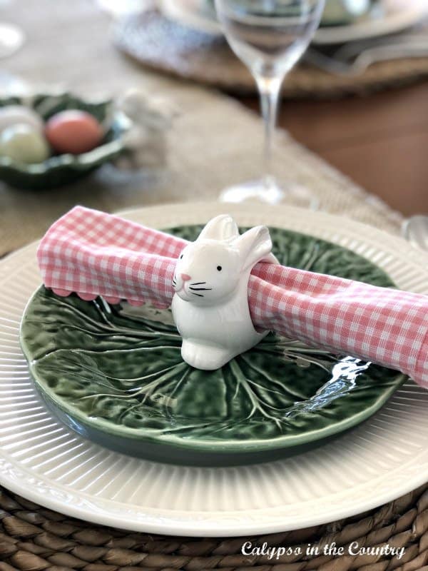 cabbage plates with bunny napkins