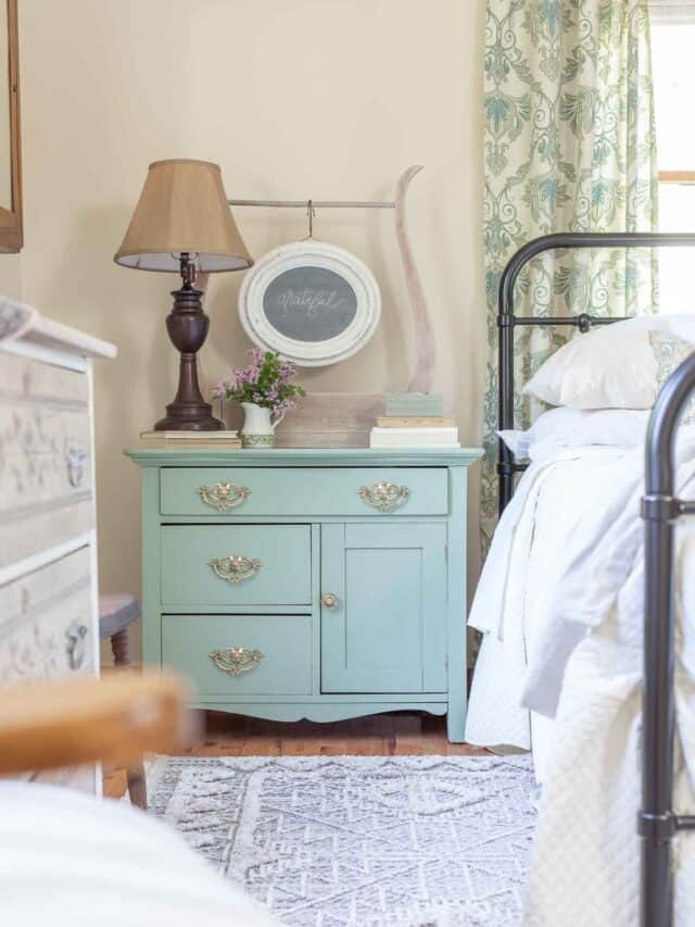 Easy Furniture Makeover with Chalk Paint
