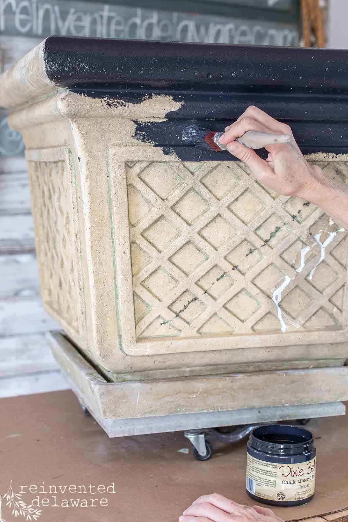 19 Easy and Cheap DIY Ideas for Upcycled Patio Planters Reinvented