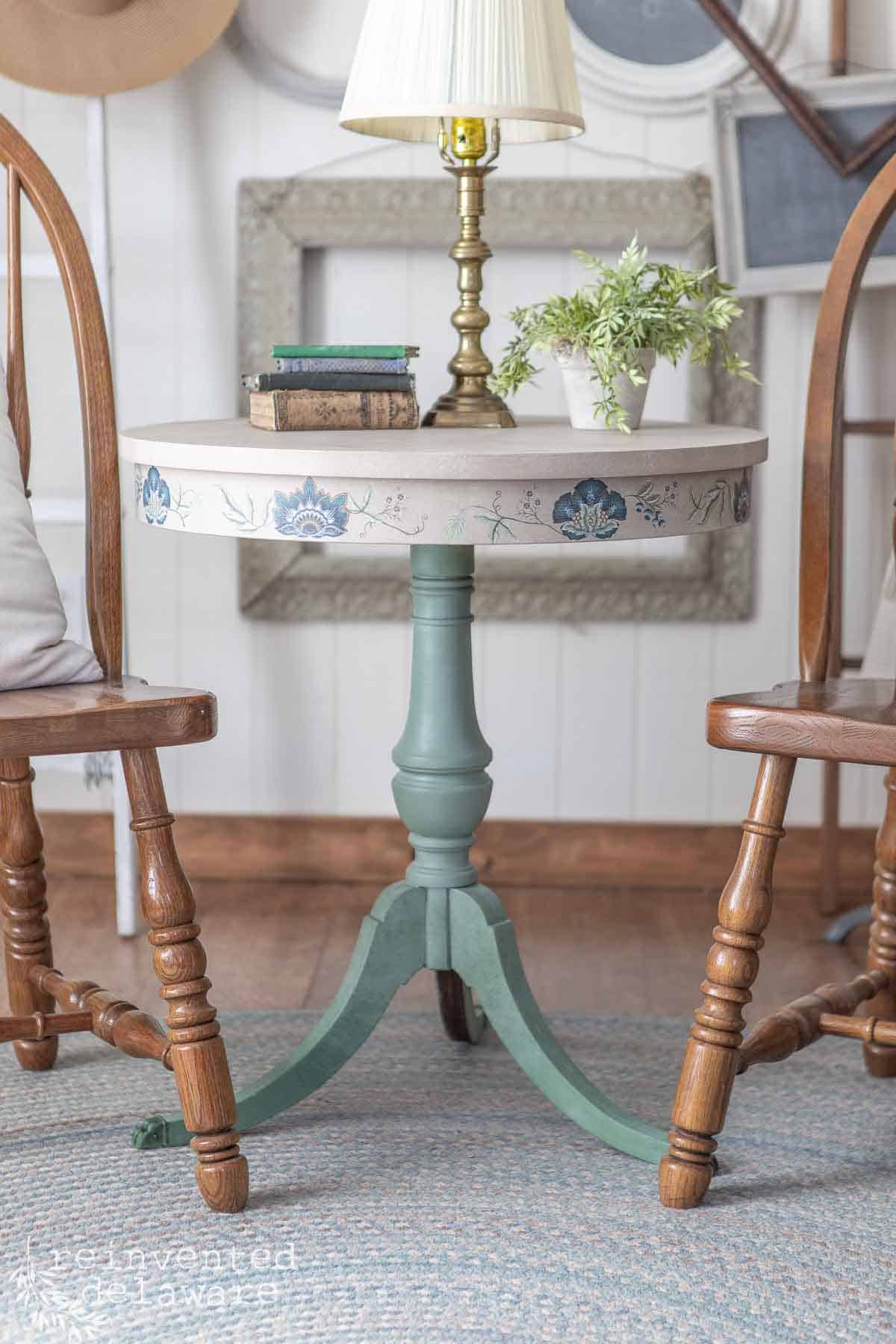 Duncan Phyfe side table makeover in green chalk paint with decorative furniture transfer